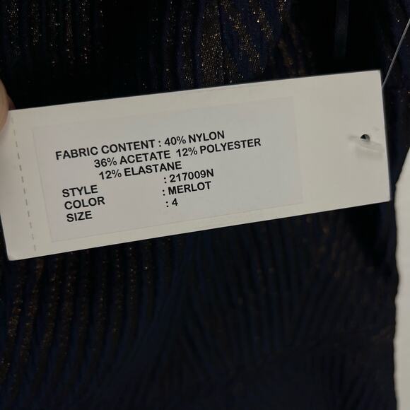 NWT Rickie Freeman Teri Jon Off-The-Shoulder Metallic Jacquard Gown Size 6 - Picture 8 of 11